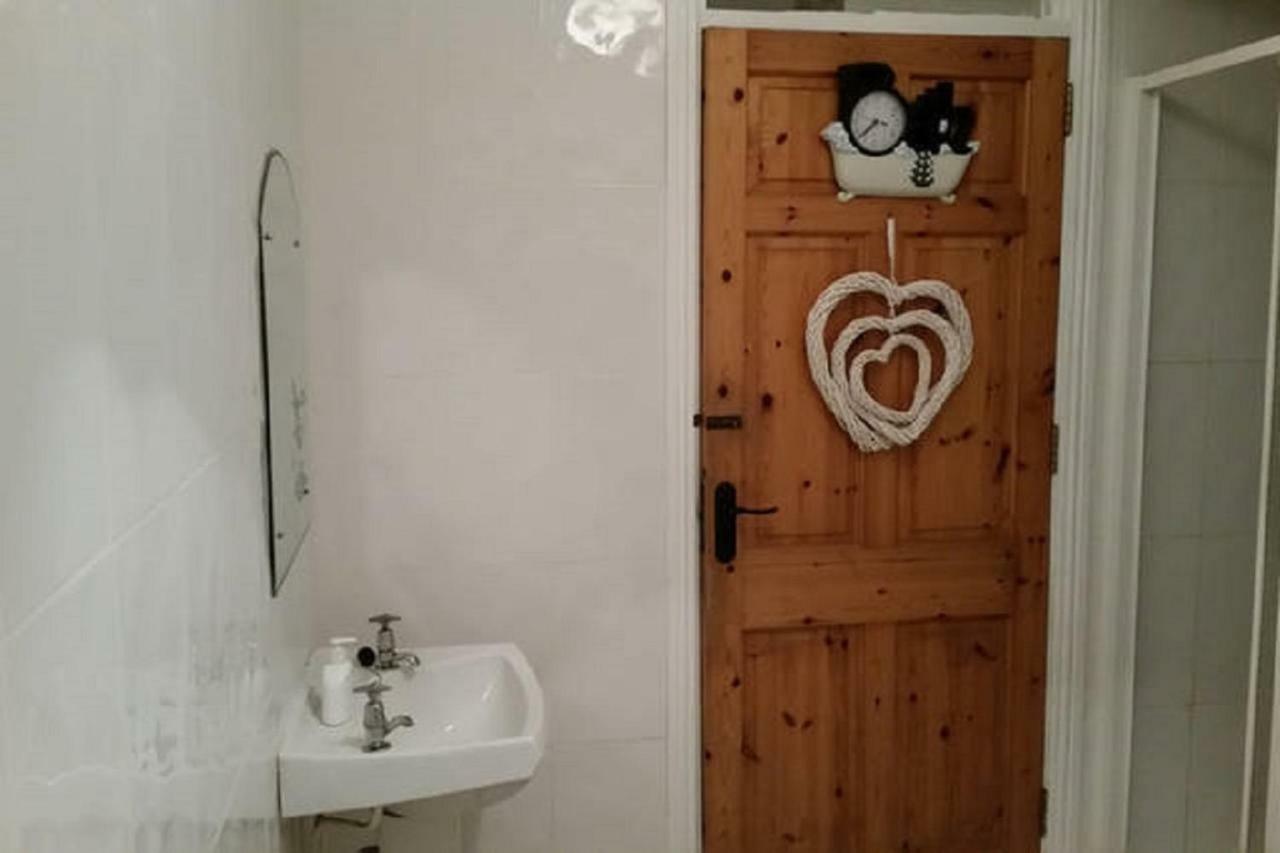 Frank'S Villa Голуей Екстериор снимка